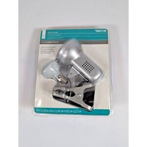 Home Style Selections Electric Clip-On Lamp Bulb Included Silver Painted 0061726